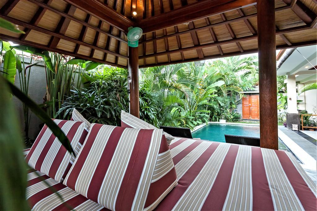 Rumah Indah Villa Seminyak  Exterior photo