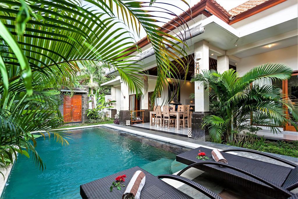 Rumah Indah Villa Seminyak  Exterior photo