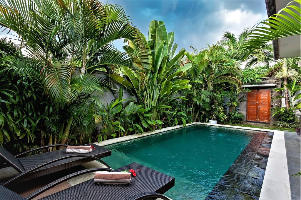 Rumah Indah Villa Seminyak  Exterior photo