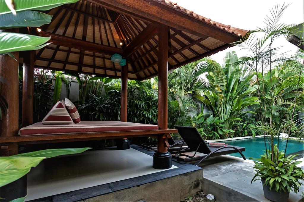 Rumah Indah Villa Seminyak  Exterior photo