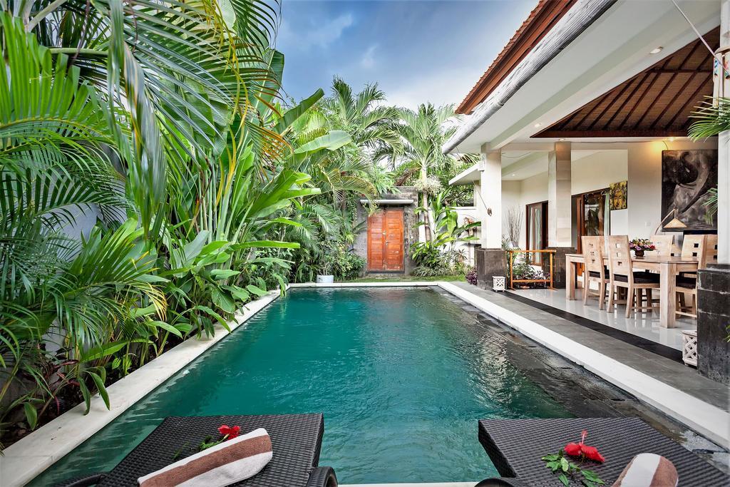 Rumah Indah Villa Seminyak  Exterior photo